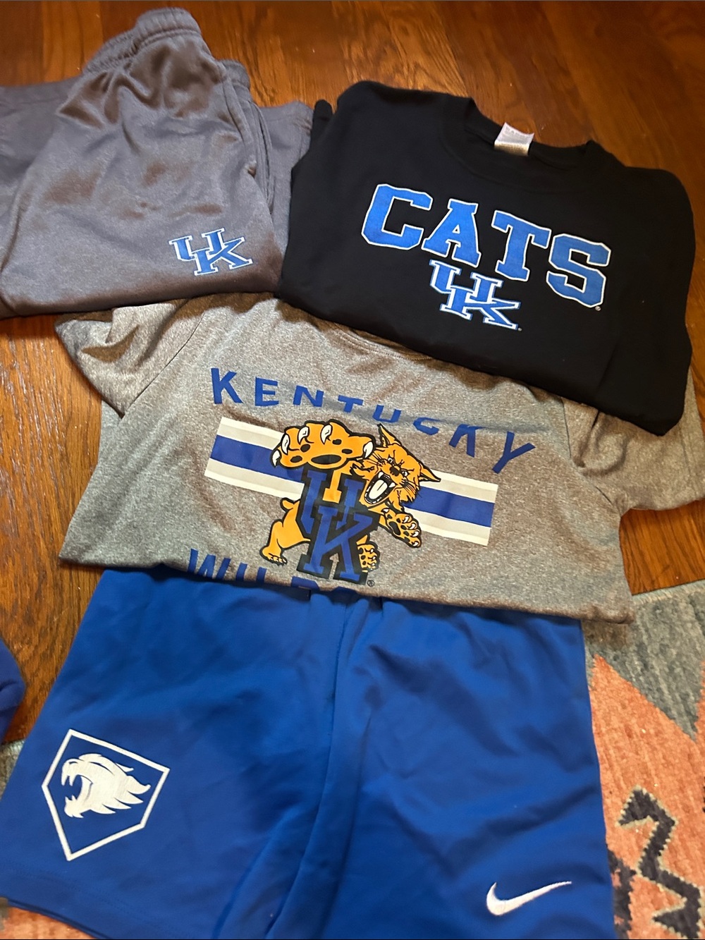 Kentucky Wildcat UK LOT